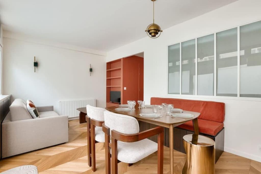 Sublime Duplex Avec Salle De Cinema *