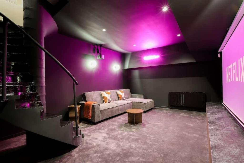 Sublime Duplex Avec Salle De Cinema Appartement